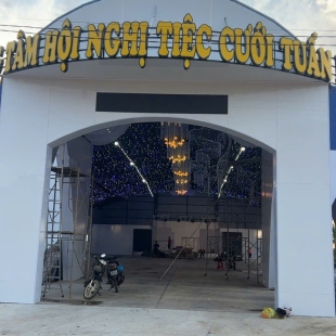 Nhà hàng tiệc cưới bom bo,minh hưng ốp nhựa nano, Bình Phước