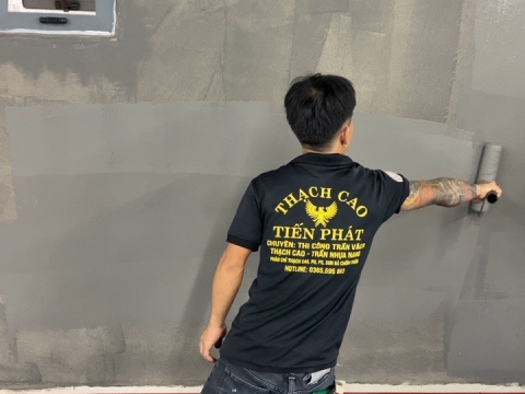 	Sơn câu lạc bộ cầu lông đặng thai mai tân phú đồng xoài