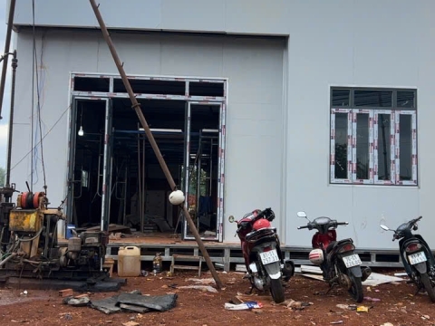 Nhà panel ốp trần,vách nhựa nano đồng xoài