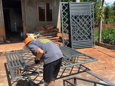 Cổng sắt bình phước