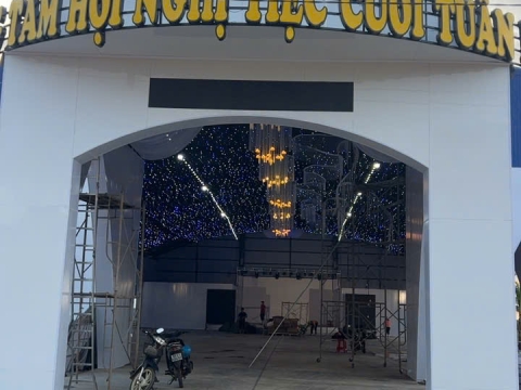 Nhà hàng tiệc cưới bom bo,minh hưng ốp nhựa nano, Bình Phước