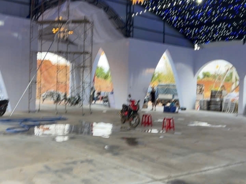 Nhà hàng tiệc cưới bom bo,minh hưng ốp nhựa nano, Bình Phước