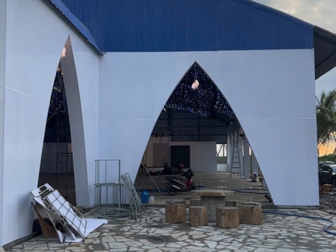 Nhà hàng tiệc cưới bom bo,minh hưng ốp nhựa nano, Bình Phước