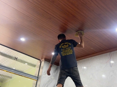 Thi công tại Bù Nho trần nhựa nano,cột lam sóng